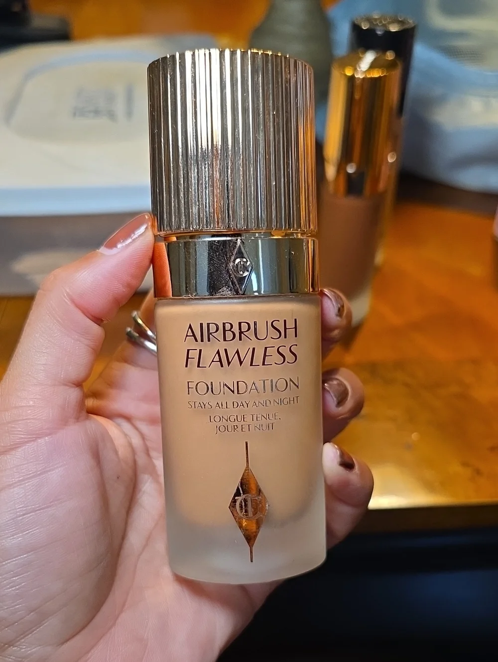 Chatlotte Tilbury Airbrush Flawless Foundation